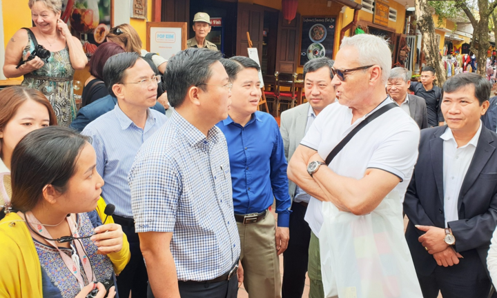 Chủ tịch Quảng Nam: ‘Đừng vì dịch bệnh mà đánh mất Hội An nhân tình thuần hậu’